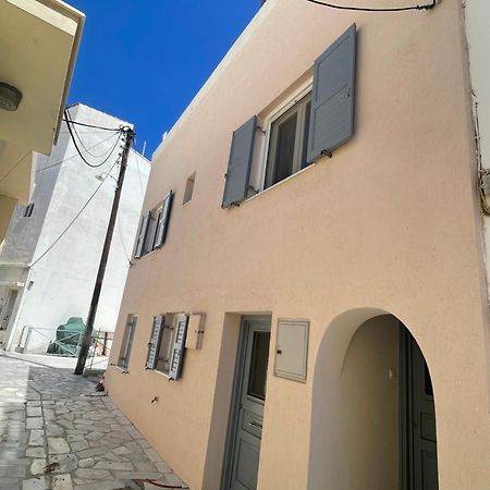 Modern & Comfortable House In The City Center Ermoupoli Exterior foto