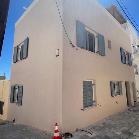 Modern & Comfortable House In The City Center Ermoupoli Exterior foto
